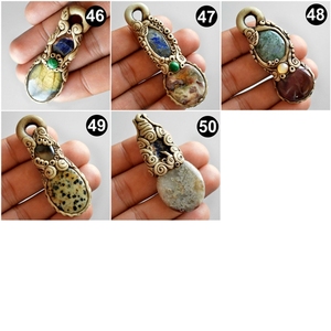 Vente en gros de collier pendentif en pierre d'argile polymère naturelle Labradorite en cristal avec breloques en diamant et perle - Product Image 6