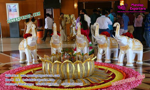 Statues de décoration de table pour petit éléphant Statues en fibre d'éléphant pour décoration d'entrée de réception de mariage - Product Image 6