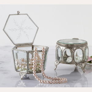 Hot Seller Boîte à bijoux en laiton et verre Conception personnalisée Boîte à bijoux en verre et laiton antique Exportateur en gros - Product Image 1