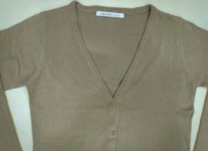 เสื้อคาร์ดิแกนถักแขนยาวคอวีสำหรับผู้หญิงเสื้อสเวตเตอร์มีกระดุมด้านหน้ามีกระเป๋ามีแบรนด์สินค้าเกินกว่าคลังสินค้ายกเลิกการจัดส่ง - Product Image 3