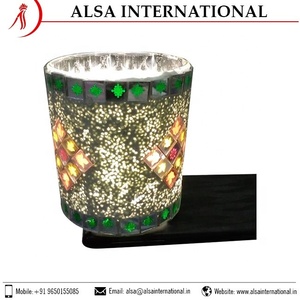 Exportateur de confiance Inde Fournisseur en vrac Bougeoirs votifs en verre décoratifs uniques Différents Types Tailles Usage domestique Fait Noël - Product Image 4