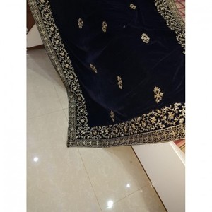 กำมะหยี่ผ้าคลุมไหล่สำหรับผู้หญิงออกแบบที่กำหนดเองม - Product Image 1