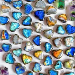 प्राकृतिक क्वार्ट्ज क्रिस्टल दिल labradorite दिल ढीला labradorite पत्थर नक्काशीदार दिल labradorite क्वार्ट्ज कैब रत्न