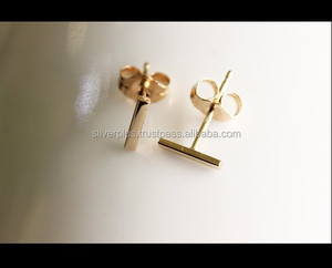 ขายต่างหูสตั๊ดบาร์เรียบง่ายทองเหลือง 14k - Product Image 3