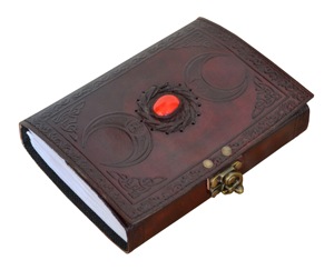 Diarios de cuero genuino hechos a mano Celtic Triple Moon diseñado en relieve con una sola piedra incrustada Notebook organizador planificador de día - Product Image 5