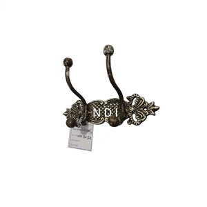 Aluminium Métal Top Tendance Design fait main Décoration murale extérieure Crochets muraux auto-adhésifs pour vêtements et sacs - Product Image 1