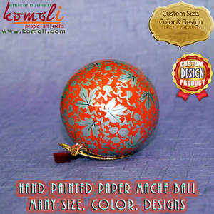 Bolas de Navidad pintadas a mano, manualidades, color rojo y plateado - Product Image 2