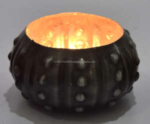 Portavelas de Hierro Hecho a Mano con Acabado en Oro Negro, Elegante Decoración Navideña para el Hogar, Arreglos para Mesa - Product Image 6