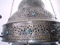 Lustre suspendu islamique de style antique Zahereen BR175 en bronze avec pierres précieuses, pour hôtel, lumière à économie d'énergie à intensité variable, garantie de 3 ans