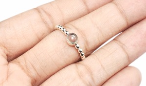 ที่น่าตื่นตาตื่นใจรอบรูปร่างสีขาวรุ้งรุ้งมูนสโตน925แหวนเงิน,925เครื่องประดับเงินสเตอร์ลิง,เครื่องประดับเงินสด - Product Image 3