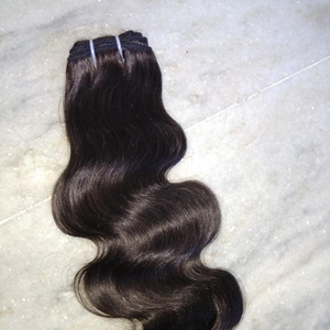 Extensión de cabello crudo Young Lade DE LA India. Extensión de cabello fuerte y suave de la India - Product Image 1