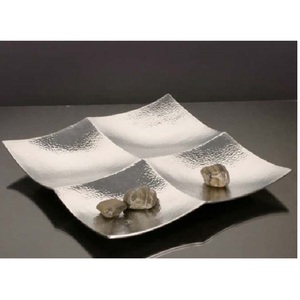 Tazón de fruta y masa triangular de aluminio pulido hecho a mano, regalos de Navidad ecológicos y sostenibles, personalizables con lazo - Product Image 3