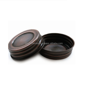 Bougeoir à pilier rond en métal noir et verre avec couvercle en verre avec support pour la décoration de la maison pour Noël - Product Image 4