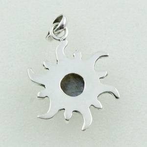 Pendentif en forme de soleil en argent sterling 925 avec pierre de labradorite grossiste de bijoux pour enfants de style religieux en Inde - Product Image 4