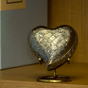 Coeur vert avec urne de crémation gravée d'or/fabricant d'urne cuivworld inde - Product Image 6
