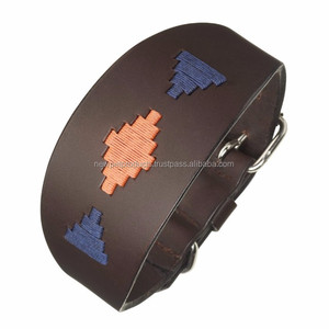 <span class=keywords><strong>Collar</strong></span> de perro de cuero de fabricante profesional con decoración de encaje patrón sólido personalizado para perros de entrenamiento