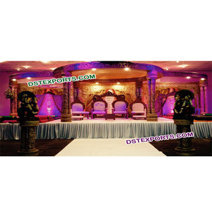 Mandap de Boda de Tres Pilares, Mandap de Boda con Pilares Dorados, Mandap Tallado en Fibra con Detalles Dorados, Juego de Mandap Tallado, Venta de Mandap en Nueva York - Product Image 1