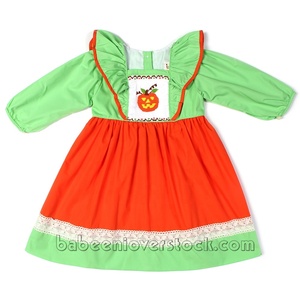Bonito disfraz de Halloween para niños con vestido hasta la rodilla sólido ahumado a mano de calabaza-ODM BB318 - Product Image 4
