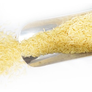 Riz Basmati Sella blanc doré 1121 de la meilleure qualité au monde 8.40mm aliments séchés à long grain disponibles en emballages de 5kg et 10kg - Product Image 1