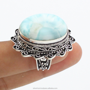 Precioso anillo hecho a mano de Plata de Ley 925 con ajuste de bisel clásico de piedras preciosas Larimar para joyería de boda o fiesta - Product Image 2