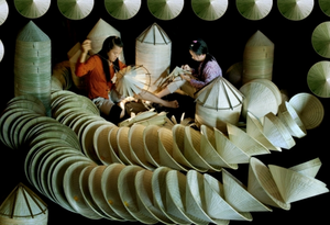 Fleur décorative de feuille conique Offre Spéciale pour la fête des mères-feuilles durables blanc/marron taille 20-40 modèle Anna - Product Image 5