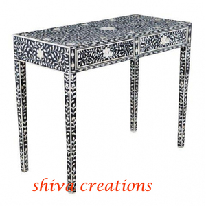 Jodhpur <span class=keywords><strong>Table</strong></span> <span class=keywords><strong>console</strong></span> de luxe avec incrustation d'os floral moderne 2 tiroirs Matériau en bois Acheter en ligne en Inde