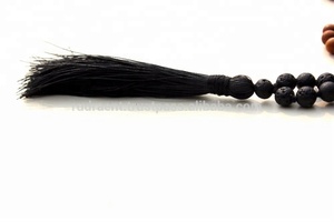 Aromathérapie Lave Bois De Santal 108 Mala Perles Nouées Japamala Perles De Prière Religieux Unisexe Long Collier pour Fête et Cadeau - Product Image 4