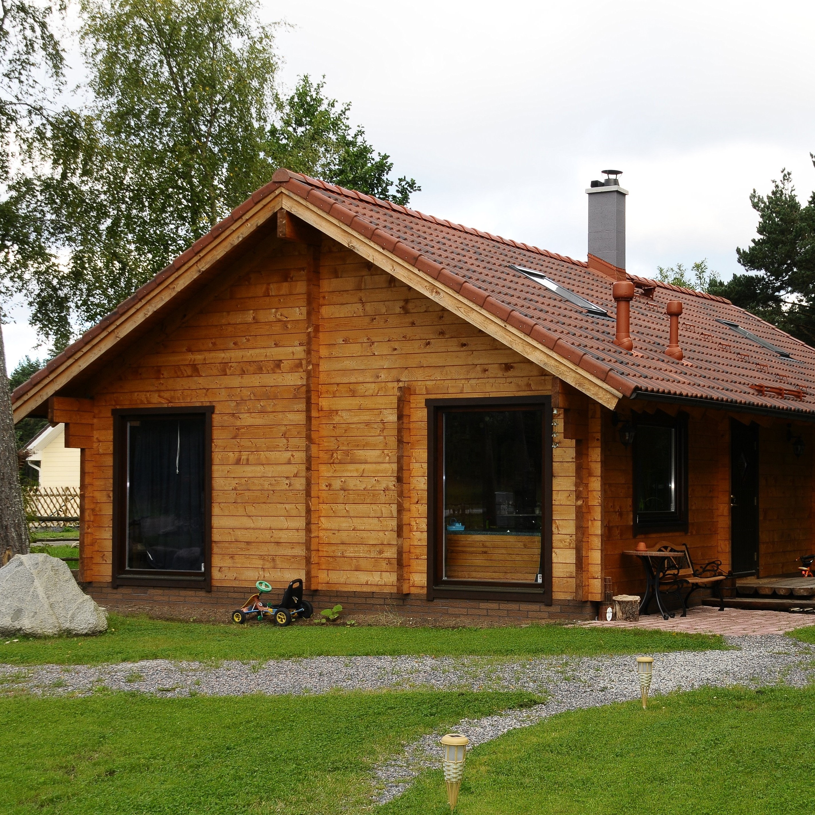 Kit di cabine di tronchi residenziali prefabbricate norme ue ottimizzate fai-da-te, design scandinavo