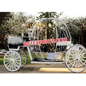 Romantic Touring Cinderella Carriage Wedding Love Heart Cinderella Horse Carriages New Bride Groom Wedding Cinderella Buggy
