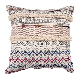 Funda de Almohada de Algodón Estampada a Mano, Estilo Bohemio, Ecológica, Hecha en India, para Uso en el Hogar y Hoteles, 20 x 20 Pulgadas - Product Image 1