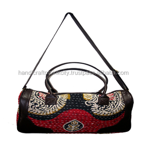 Sac à bandoulière en tissu de coton ethnique indien vintage Kantha pour femmes, nouveau sac à main multifonctionnel à fermeture éclair, artisanat de la ville rose - Product Image 1