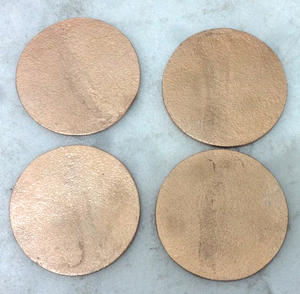 Posavasos redondo de madera, diseño de hojas de cobre y metal fundido, Juego de 4 - Product Image 2