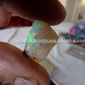 Opale éthiopienne brut, pierres brute - Product Image 1