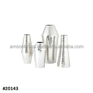 Acabado niquelado Florero de metal de aluminio con acabado de plata antigua Florero martillado de aluminio - Product Image 1