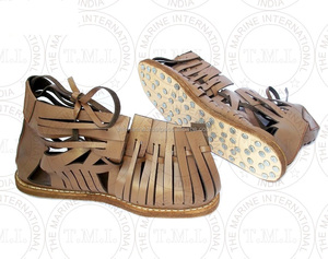 Sandalias de Cuero Estilo Medieval para Cosplay, Armadura de Legión Romana, Disponibles en Tallas 9 y 10, Sandalias Casuales para Hombre, Disfraz de Vikingo Pirata para Halloween - Product Image 4