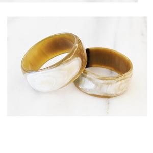 Brazalete de Cuerno de Vaca con Diseño Moderno Hecho a Mano en India, Nuevo Diseño, Producto de Cuerno Natural, Gran Venta - Product Image 5