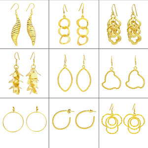 Pendientes de alambre de oreja colgantes chapados en oro de diseñador hecho a mano liso de Plata de Ley 925, pendiente de moda para regalo de boda. - Product Image 3