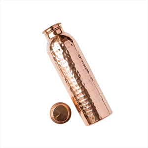 Bouteilles en cuivre fin en gros de haute qualité avec gravure de logo personnalisé bouteilles d'eau de haute qualité en cuivre 900 ml avec logo - Product Image 1