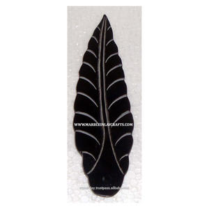 Support à bâtonnets d'encens décoratif en pierre de savon de forme de feuille de couleur noire, fait à la main, naturel et fin, pour la décoration de la maison et du temple, à vendre - Product Image 1