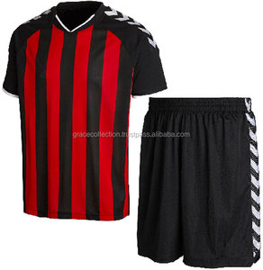 Manga corta Sublimación Rayas Uniformes de fútbol Conjunto de equipo hecho de material de poliéster duradero - Product Image 6
