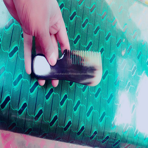 Peine de Cuerno de Vaca de Alta Calidad para Salón de Belleza y Masaje Capilar - Product Image 5