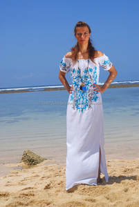 ชุดราตรียาวผ้าเรยอนสำหรับผู้หญิงขนาดใหญ่พิเศษ2019ชุดเดรสยาวเซ็กซี่โบฮีเมียนปักไหล่ลูกไม้สั้นฤดูร้อนขายส่ง - Product Image 3