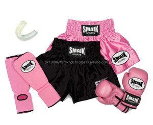 Boxe pour femme ou garçon, set de gants avec logo personnalisé, équipement du Pakistan - Product Image 1