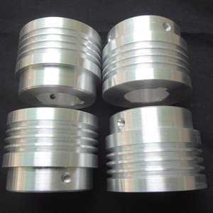 Chất lượng cao 4pk <span class=keywords><strong>poly</strong></span> <span class=keywords><strong>V</strong></span> ròng rọc <span class=keywords><strong>v</strong></span>-<span class=keywords><strong>v</strong></span>ành đai loại tùy chỉnh OEM hỗ trợ làm từ hợp kim - Product Image 2