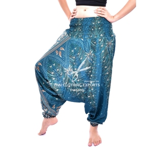 ชุดจั๊มสูทและกางเกงข้อต่ำลายนกยูงสไตล์โบฮีเมียน - Product Image 4