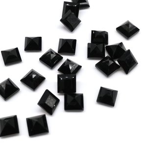 Grossiste de pierres précieuses semi-précieuses en vrac de coupe carrée d'onyx noir naturel de 5mm au prix d'usine boutique fournisseur en ligne affaire régulière maintenant - Product Image 1