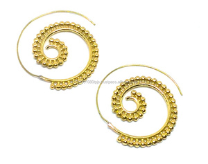Pendientes de aro en espiral con acabado de oro y latón para mujer, estilo bohemio, ropa de fiesta para bodas, compromisos, ¡gran idea de regalo! - Product Image 1