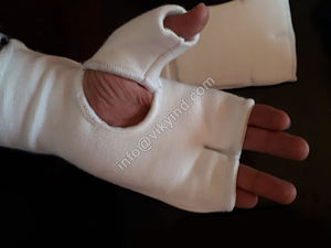 Gants de compétition d'entraînement de karaté Kyokushin WKF de haute qualité mitaines de karaté élastiques en coton - Product Image 5