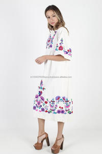 Robe Midi en coton blanc, tenue de Festival, ethnique, cintrée, manches cloches, broderie florale brillante, style Vintage, Look mexicain de 70 s - Product Image 4