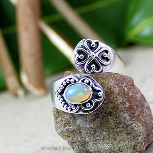 Bague en argent sterling massif 925 faite à la main Opelite en pierres précieuses naturelles Bijoux de déclaration Bagues en pierre blanche Opelite Bijoux de mode - Product Image 1